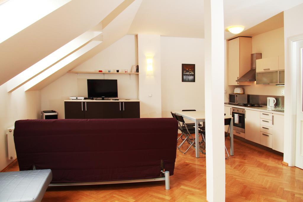 Residence Kostnicke Square Prague Luaran gambar