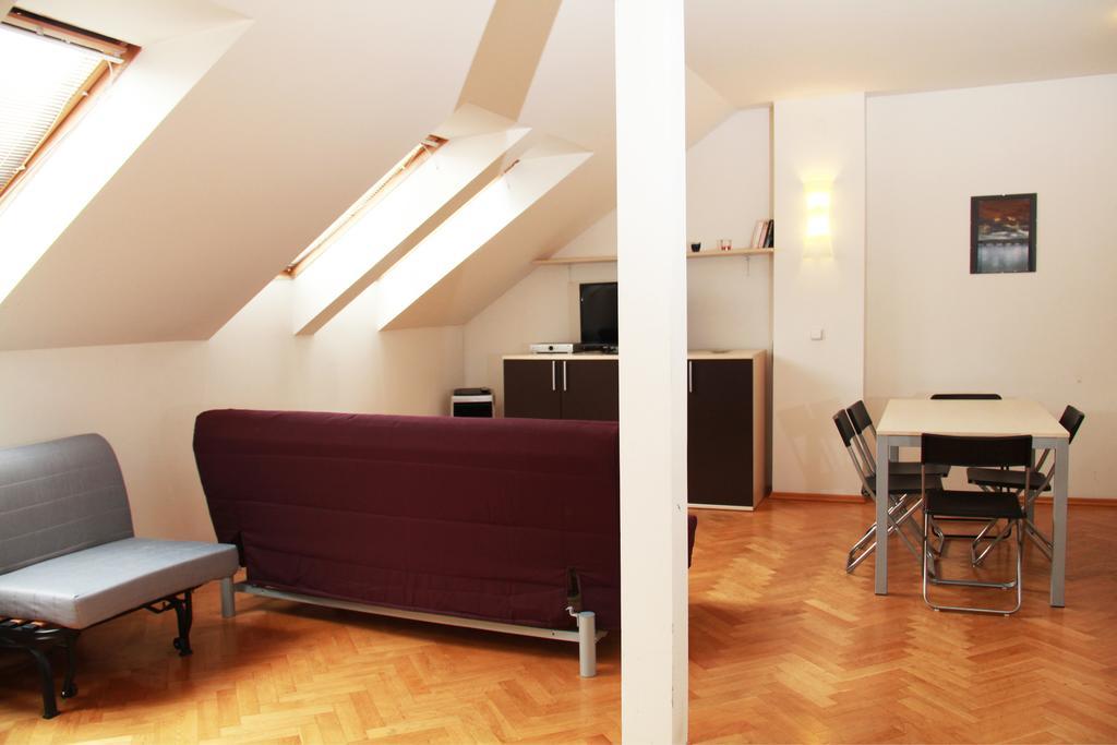 Residence Kostnicke Square Prague Luaran gambar