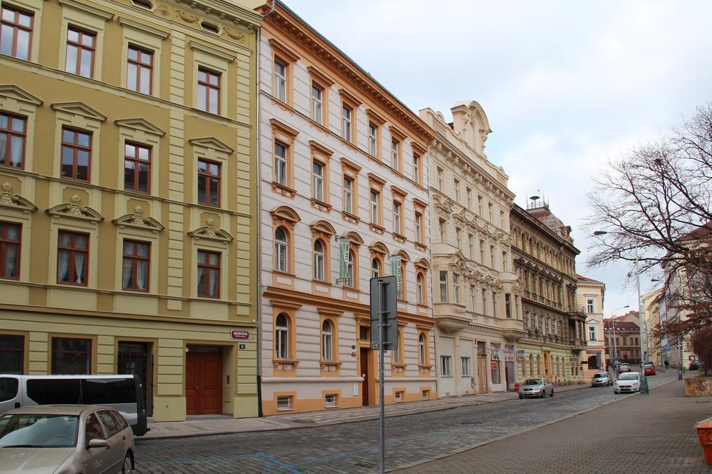 Residence Kostnicke Square Prague Luaran gambar