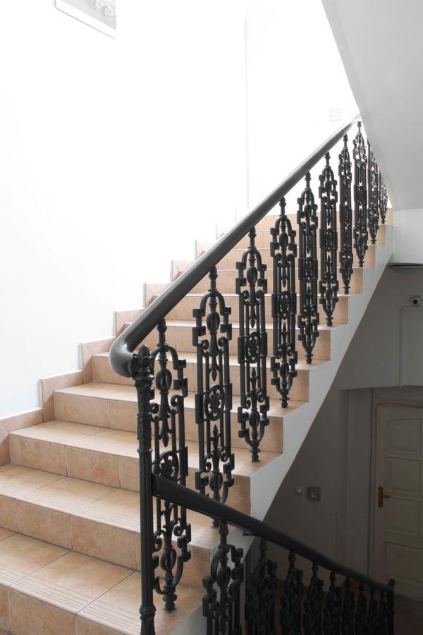 Residence Kostnicke Square Prague Luaran gambar