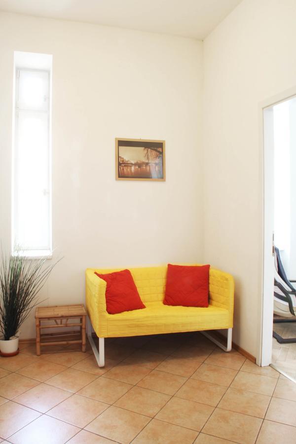 Residence Kostnicke Square Prague Luaran gambar
