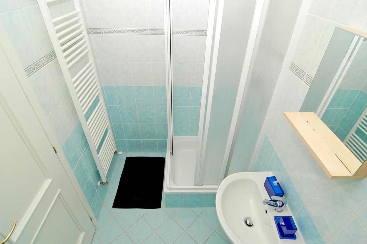 Residence Kostnicke Square Prague Luaran gambar